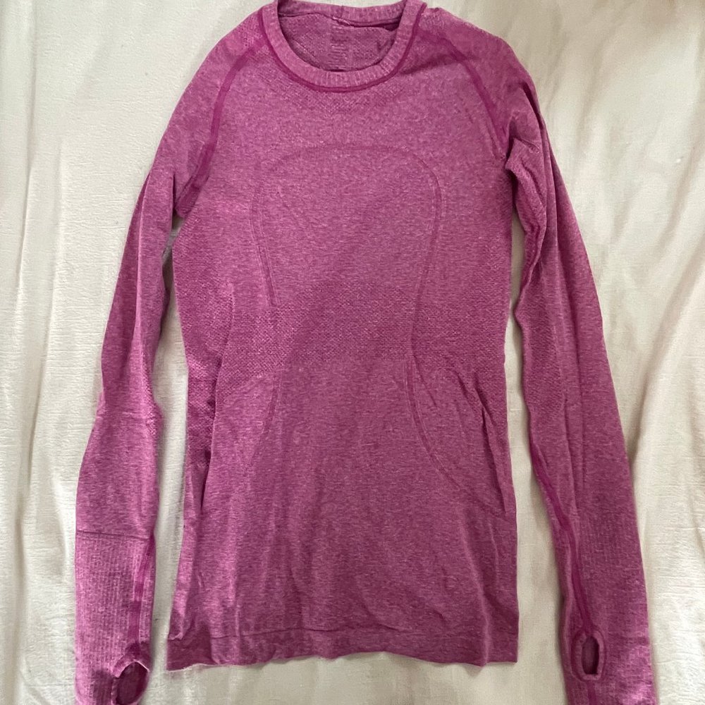 Lululemon top